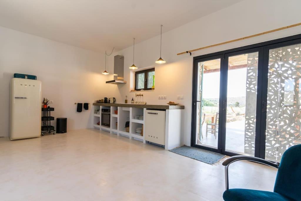 Villa Louloudia Stylish Luxury Villa With Private Pool Pitsidia Esterno foto
